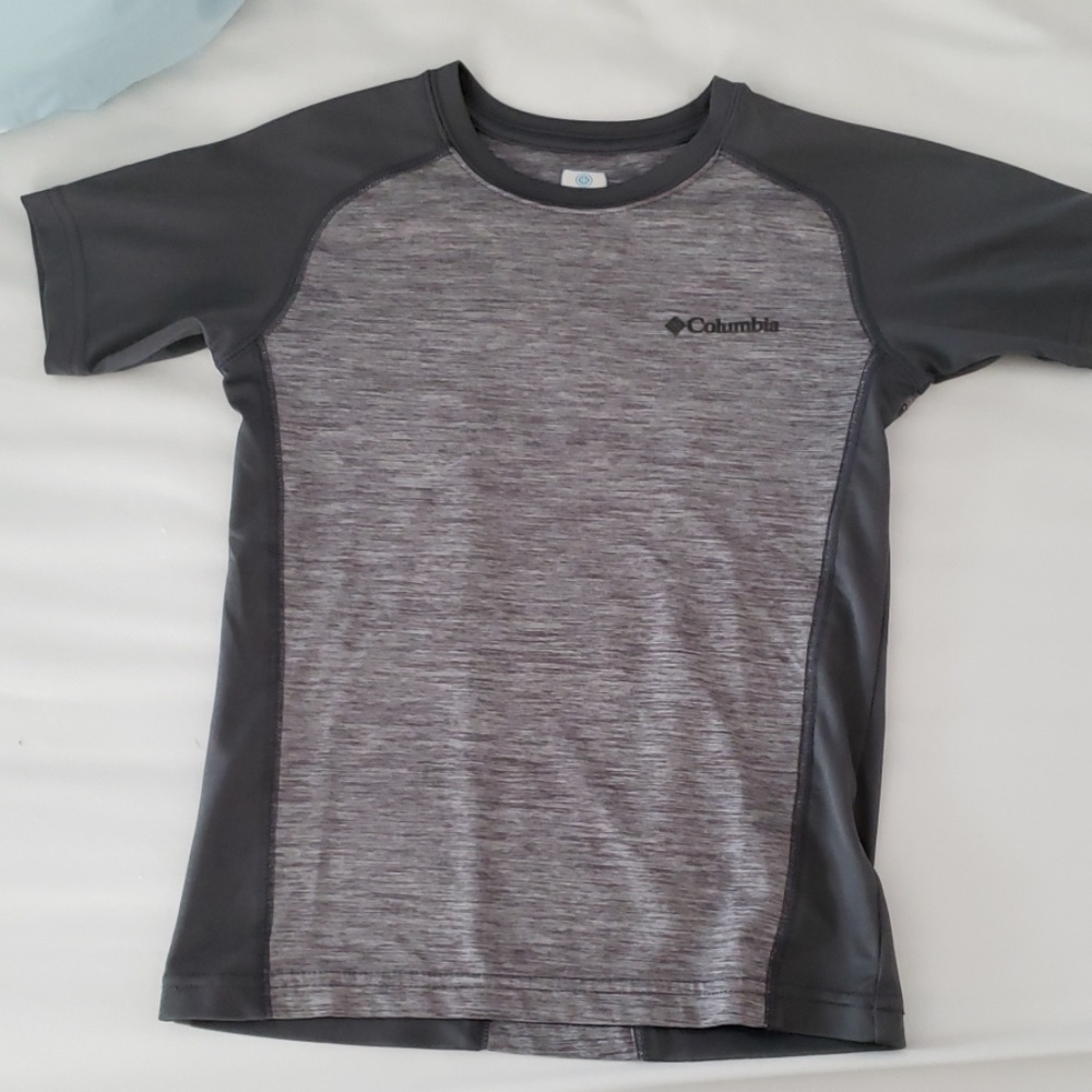 Boys Columbia t-shirt